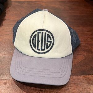 Deus- Trucker Hat